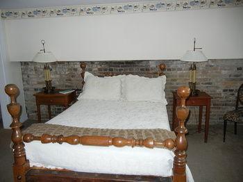 Wayside Inn Middletown Dış mekan fotoğraf