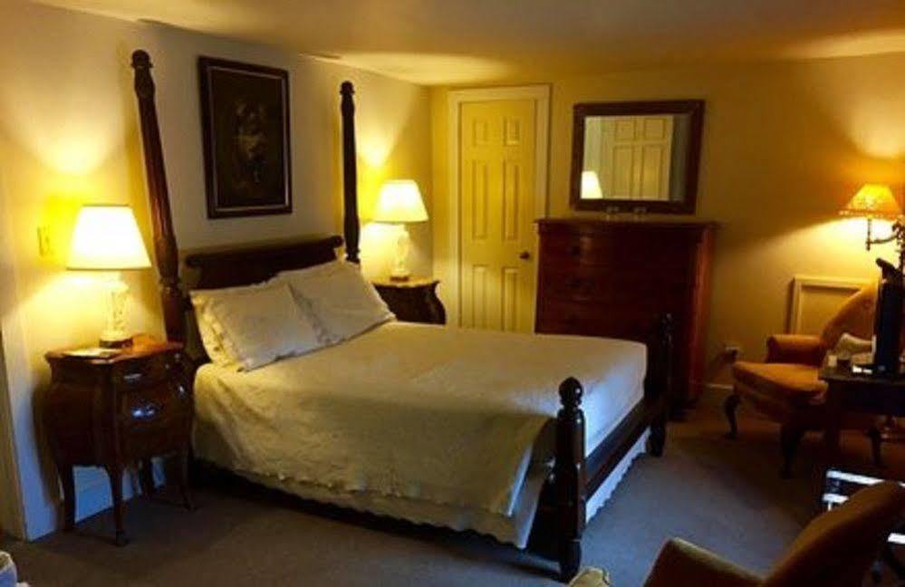 Wayside Inn Middletown Dış mekan fotoğraf